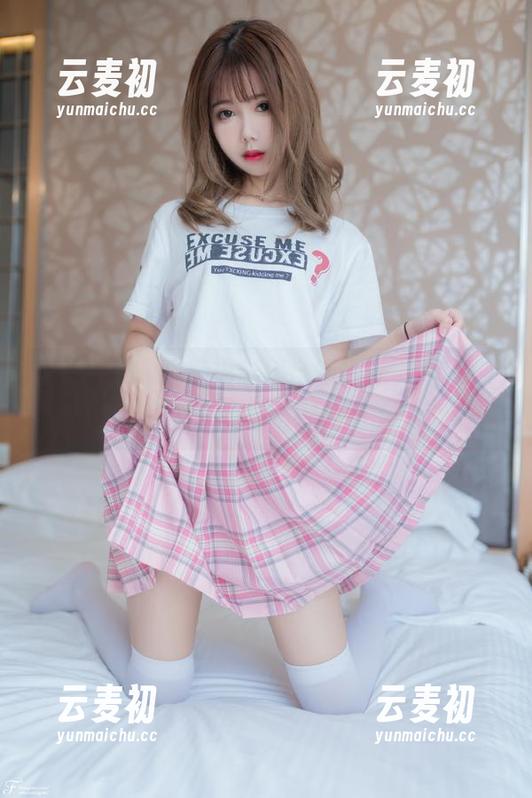 Puy Puy瑜伽摄影集全新更新，探索她的平衡之美与动态曲线.txt